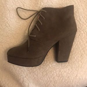 Olive boots perfect for fall!